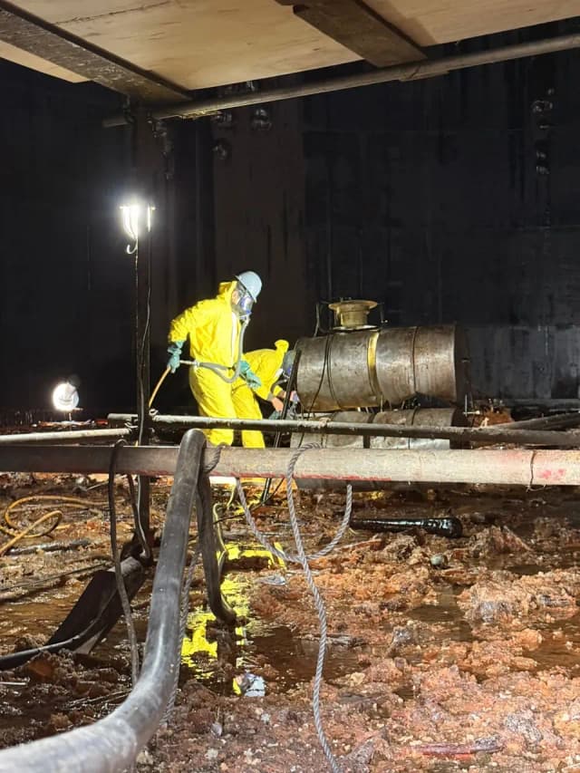 TANQUES INDUSTRIAIS — Limpeza Manutencao Tanques Armazenamento — Solutec AM Engenharia Industrial Manaus TANQUES INDUSTRIAIS — Limpeza Manutencao Tanques Armazenamento — Solutec AM Engenharia Industrial Manaus